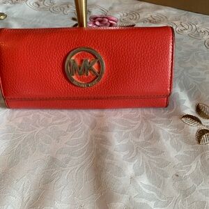 Michael Kors orange, Pebbled Leather Wallet
